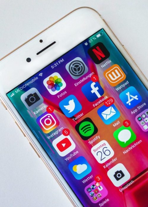 Photo-by-Sara-Kurfes-on-Unsplash-scaled-e1602260492890 smartphone screen